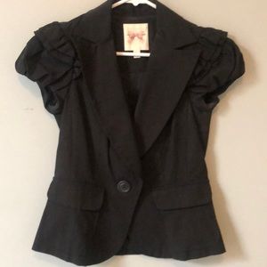 Anthropologie short ruffled sleeve jacket with one button